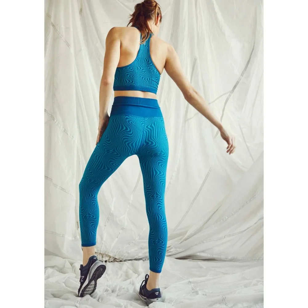 🎉LAST CHANCE🎉 NWT FP Movement Free Throw Jacquard Legging / Wave Rider Swirl - Picture 3 of 7